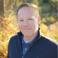 Ian Linthicum headshot